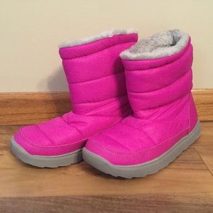 Tek Gear boots in pink with gray lining